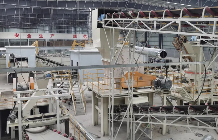 董事長楊安民參加中環(huán)協(xié)建筑垃圾管理與資源化工作委員會第三屆主任委員會第二次會議